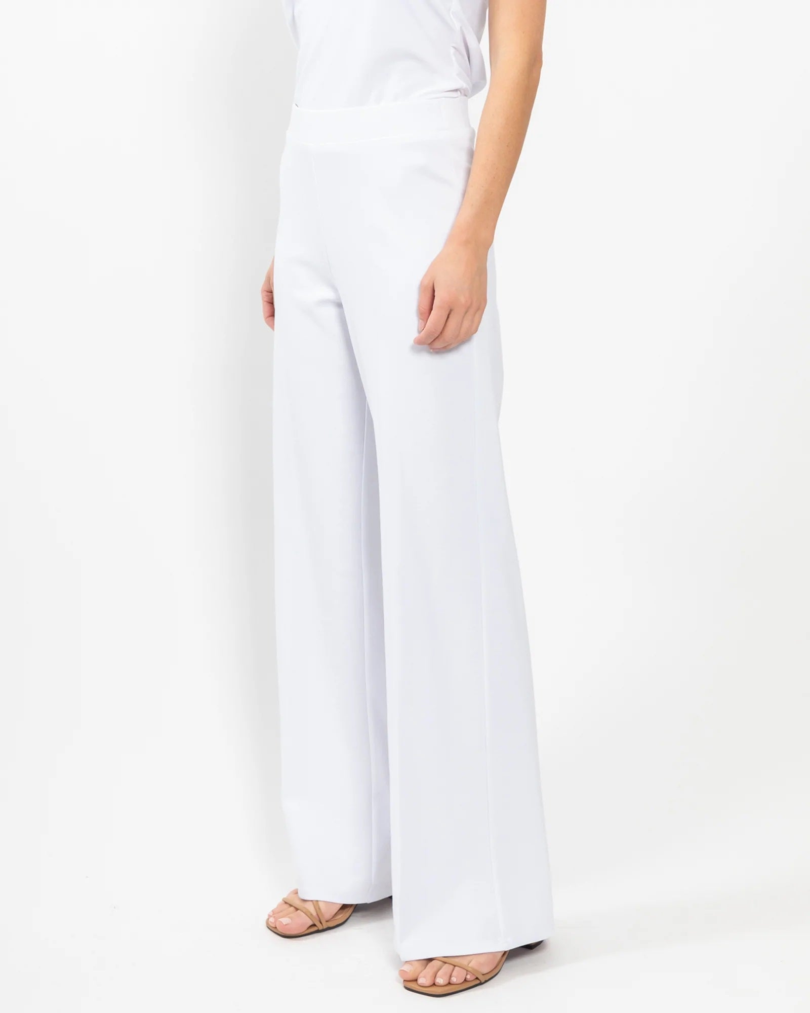 Trixie Ponte / White